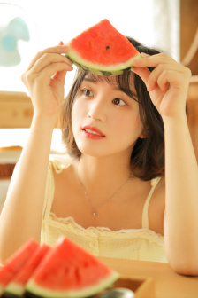 明星专题：李倩妮